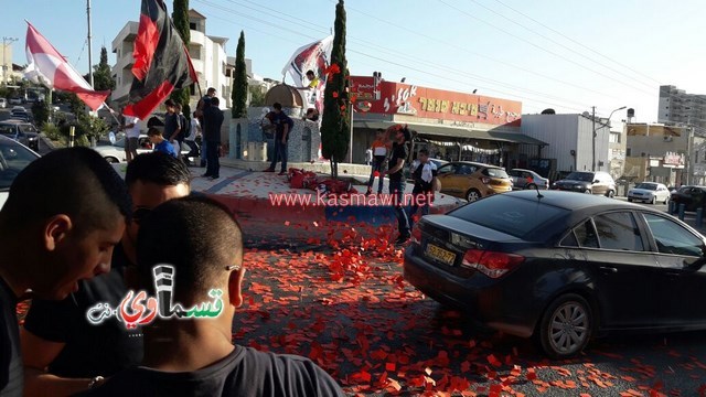 فيديو : الالترس القسماوي يحتفل في دوار الأقصى ومقهى جاري بفوز نادي الوحدة وتأهله الى نهائي الاختبارات 